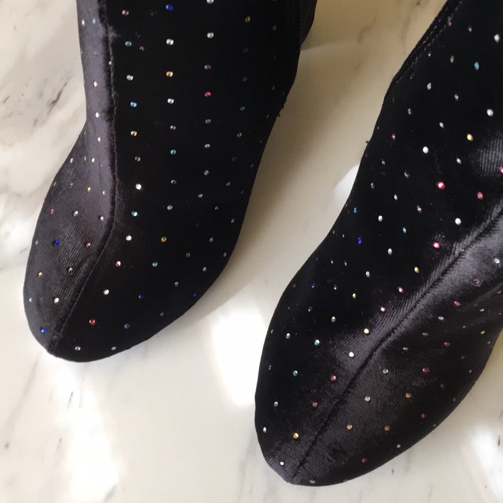 🍁 FERGALICIOUS RAINBOW EMBELLISHED 
Parade Bootie - Picture 6 of 7